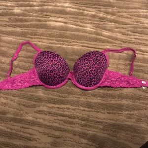 VS Pink bra